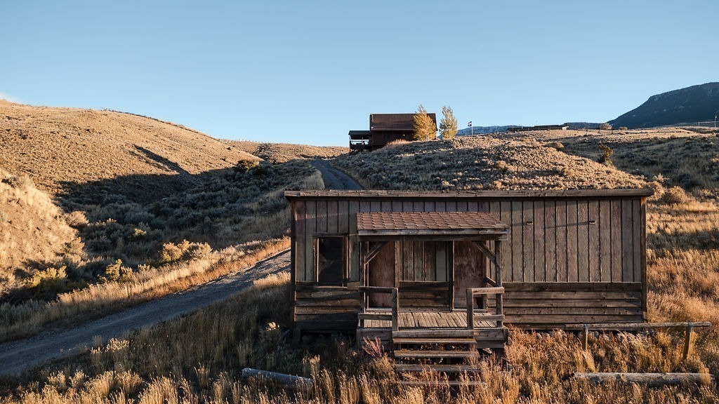 DJI_20250103212006_0142_D-HDR