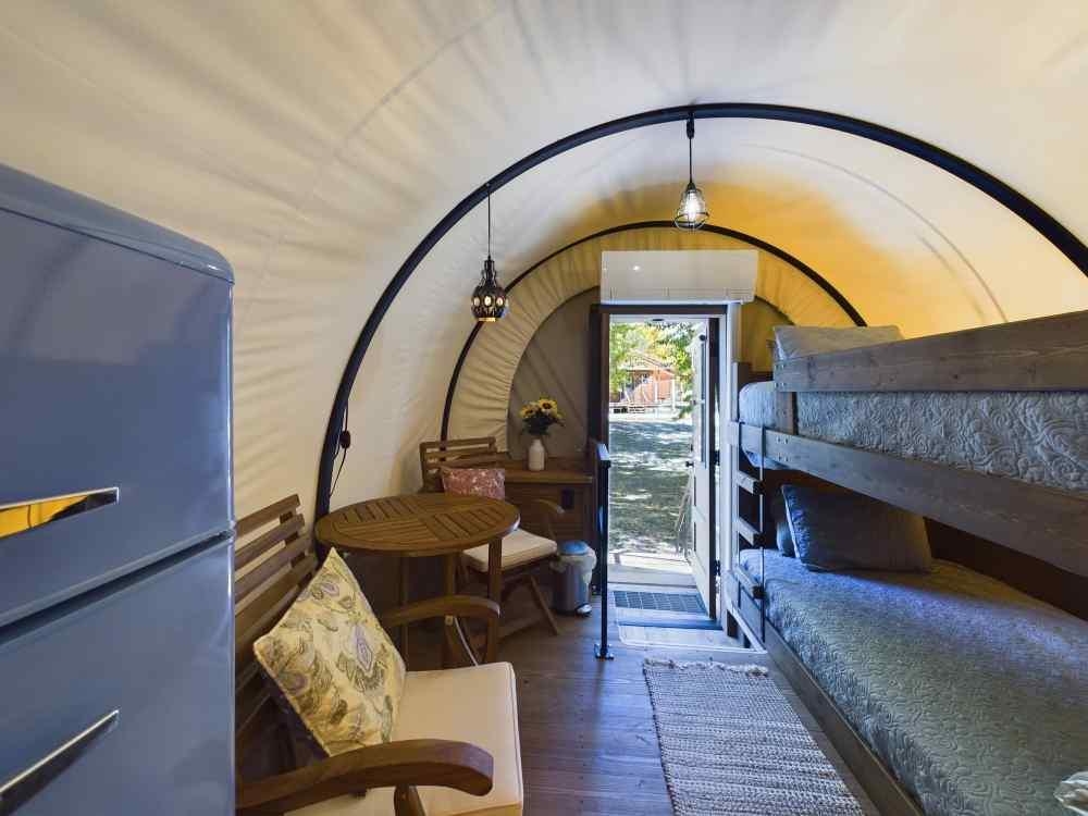 10031152-8dafad5b-6b7e-45f0-b07c-e17f97e63002