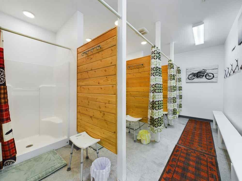 10031152-e35de0c3-8b0a-4f9c-83d9-f951d57e3181