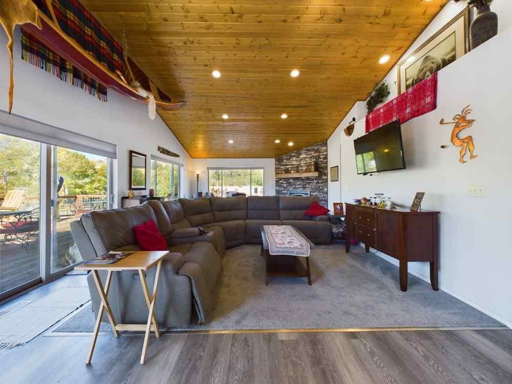 10031152-e3c484f8-5b26-486b-9e4a-558819b862da