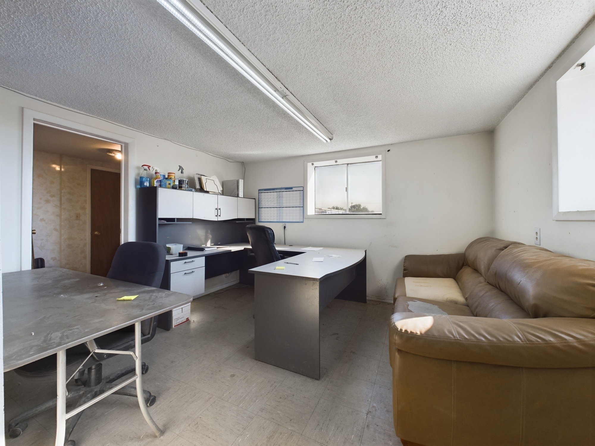 CAM03611G0-PR0038-STILL002