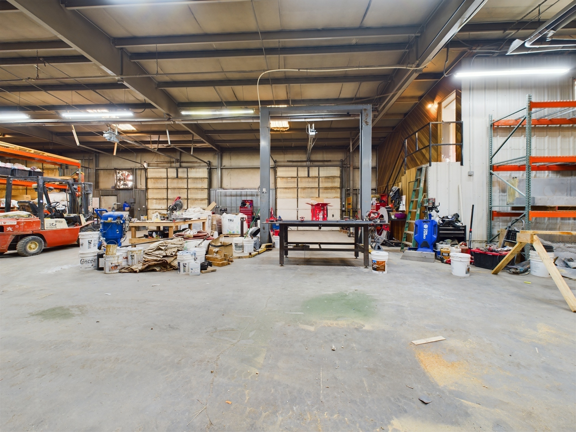 CAM03611G0-PR0038-STILL012