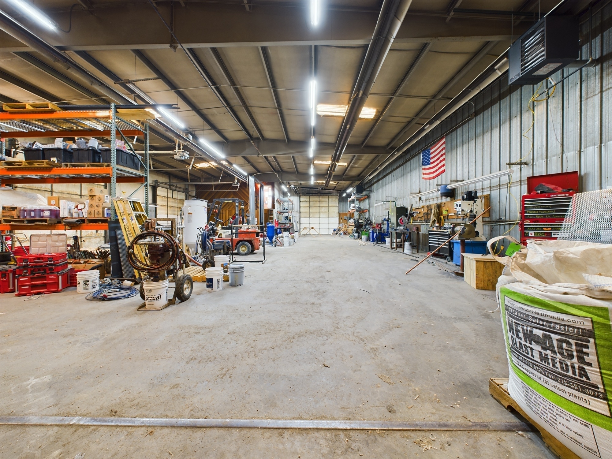 CAM03611G0-PR0038-STILL015