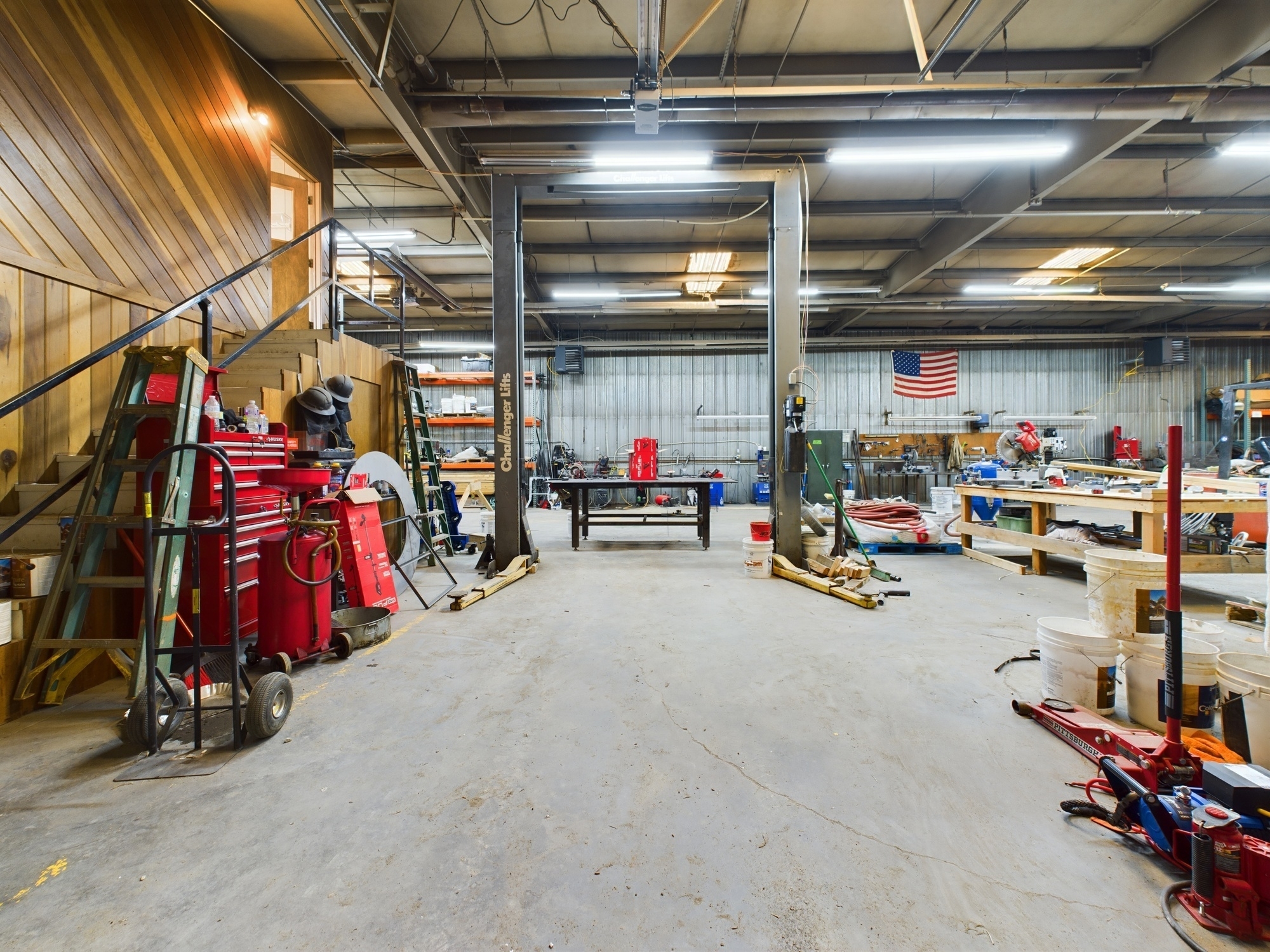 CAM03611G0-PR0038-STILL018