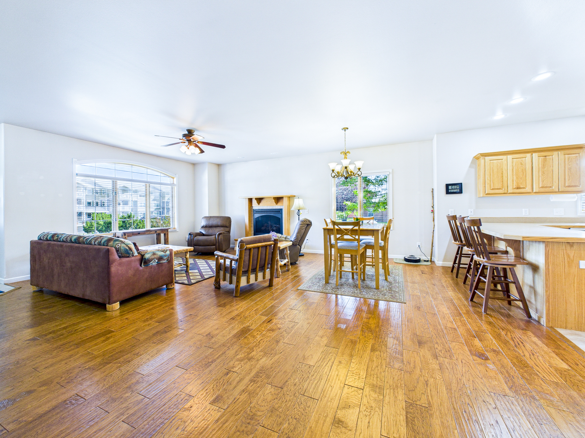 CAM03611G0-PR0105-STILL017