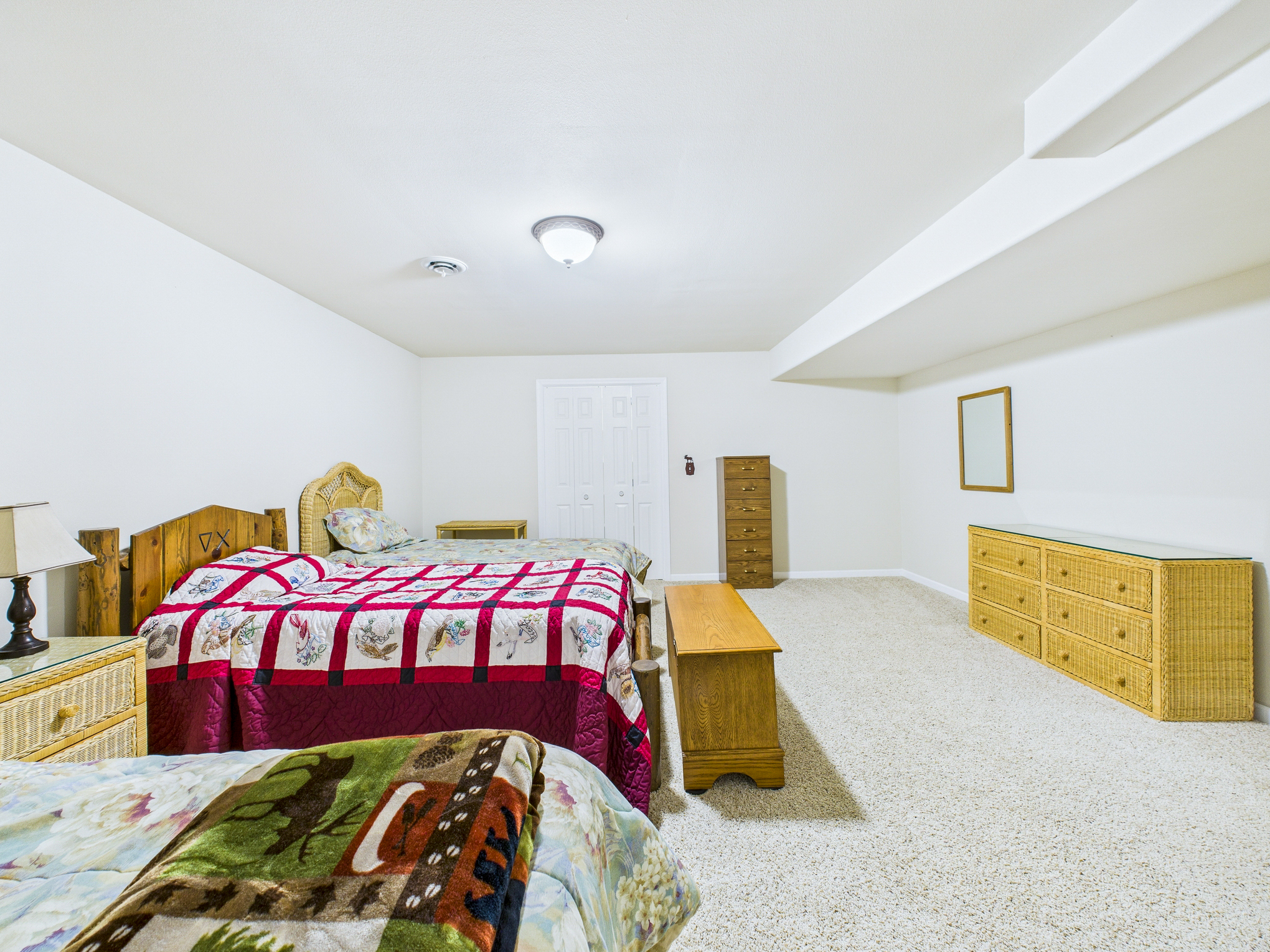 CAM03611G0-PR0105-STILL034