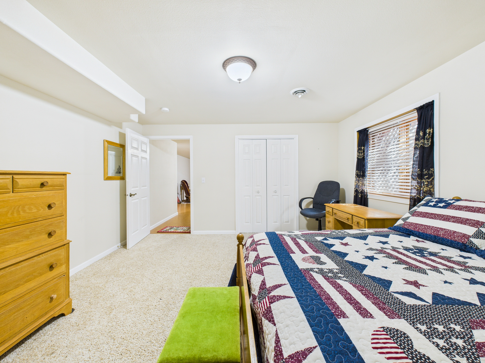 CAM03611G0-PR0105-STILL041