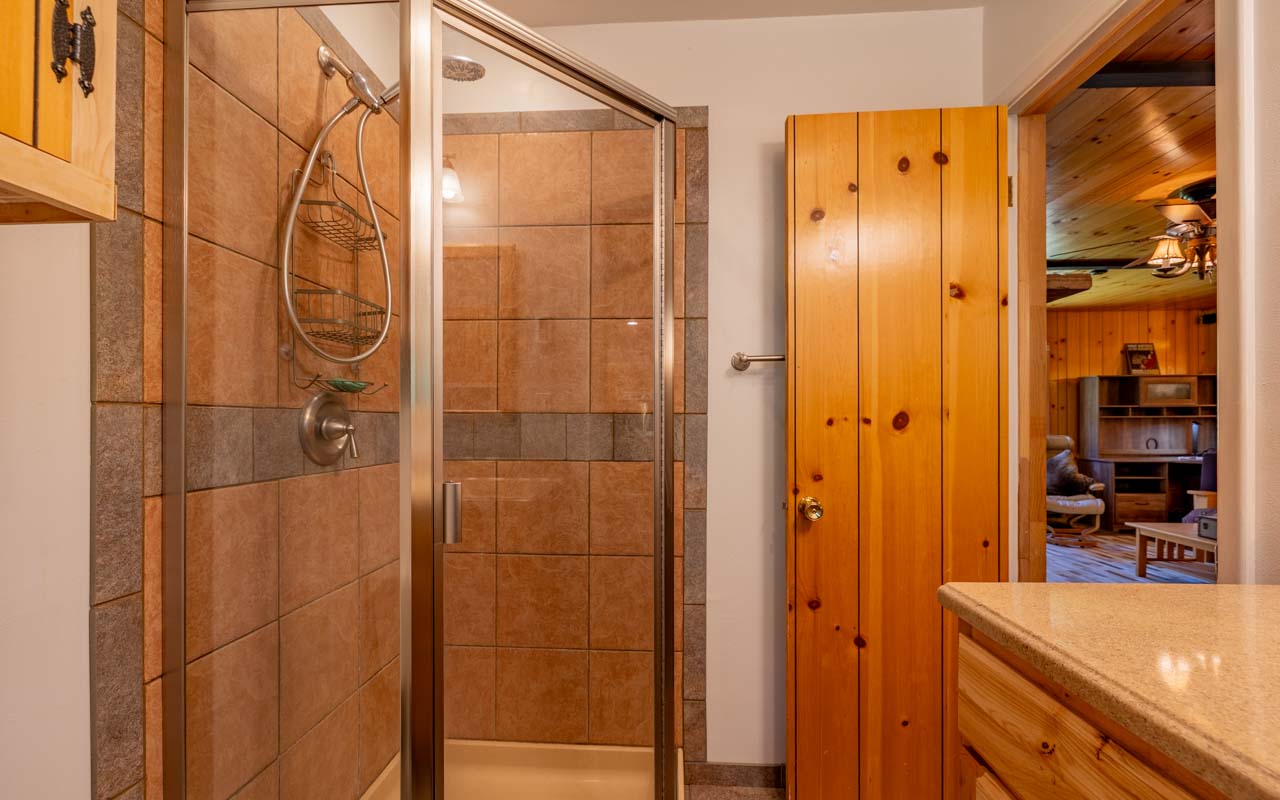 019A1172-HDR