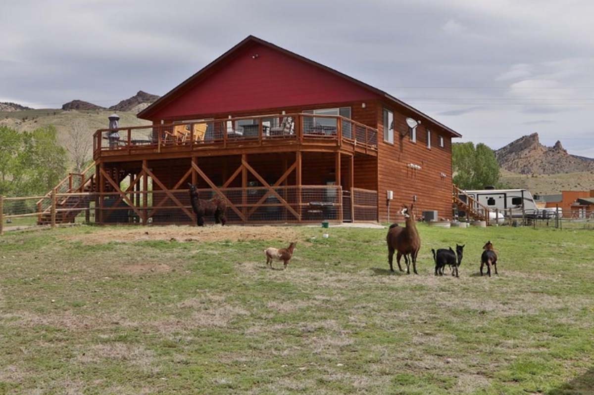 1 streamside drive cody wyoming for sale