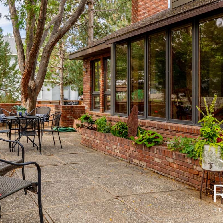 Why Pricing a Cody Home Too High Can Backfire